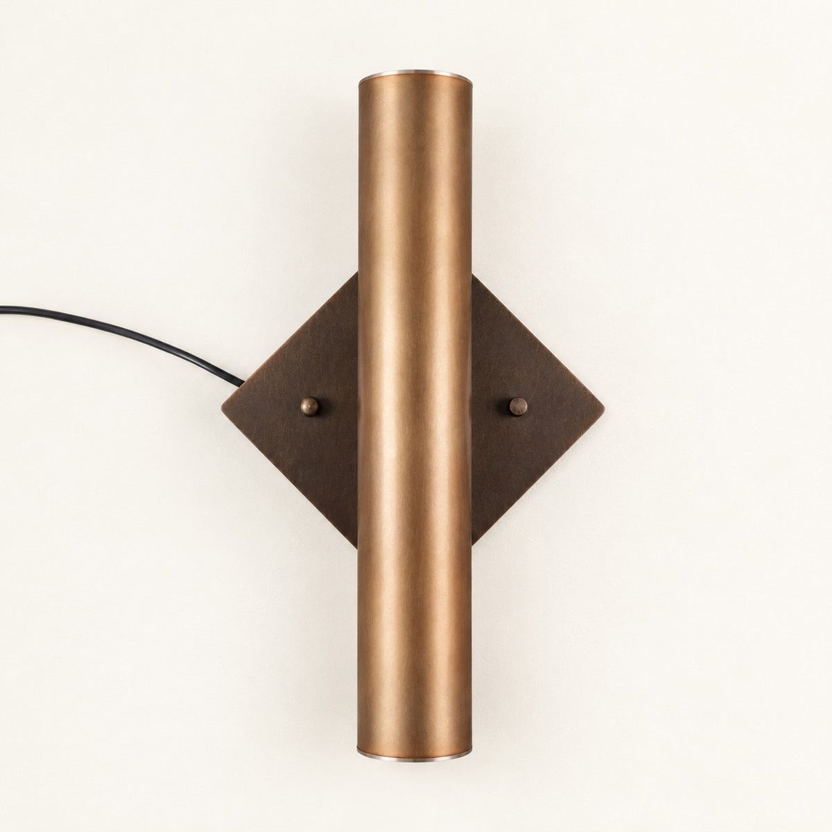 Dovren Up-and-Down Cylinder Wall Sconce